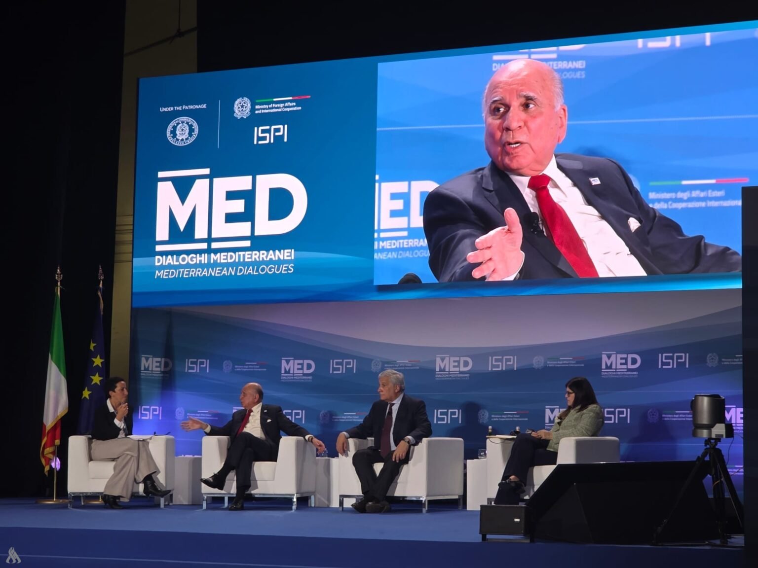 وزير الخارجية يؤكد تضامن العراق مع تطلعات الشعب الفلسطيني بنيل حقوقه المشروعة