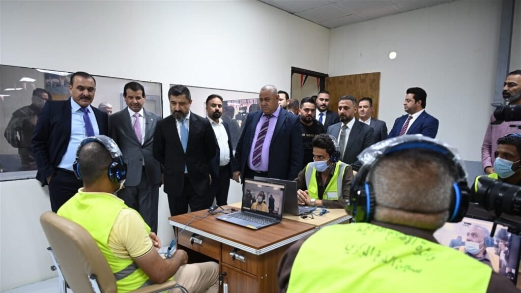 العدل تدشن مشروع المواجهة الإلكترونية بالصوت والصورة في سجن الكرخ المركزي