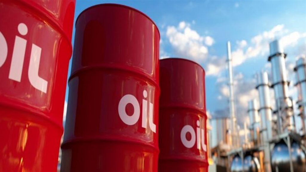 سعر النفط يتراجع ويفقد المزيد في الجلسة الجديدة