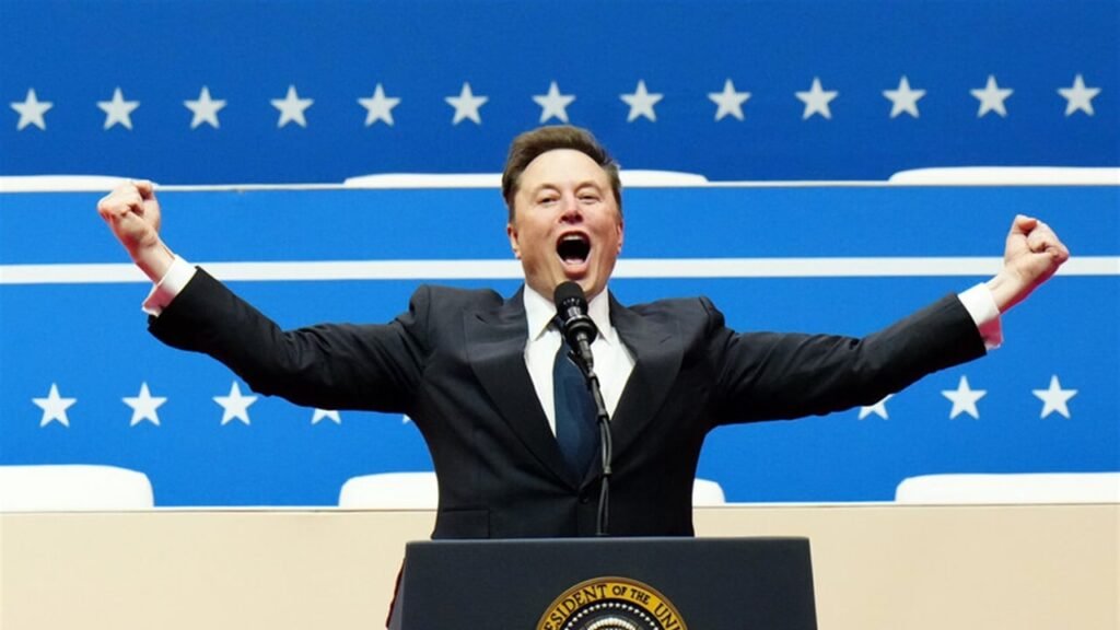 تحكيم يزيد ثروة ماسك إلى 749 مليار دولار