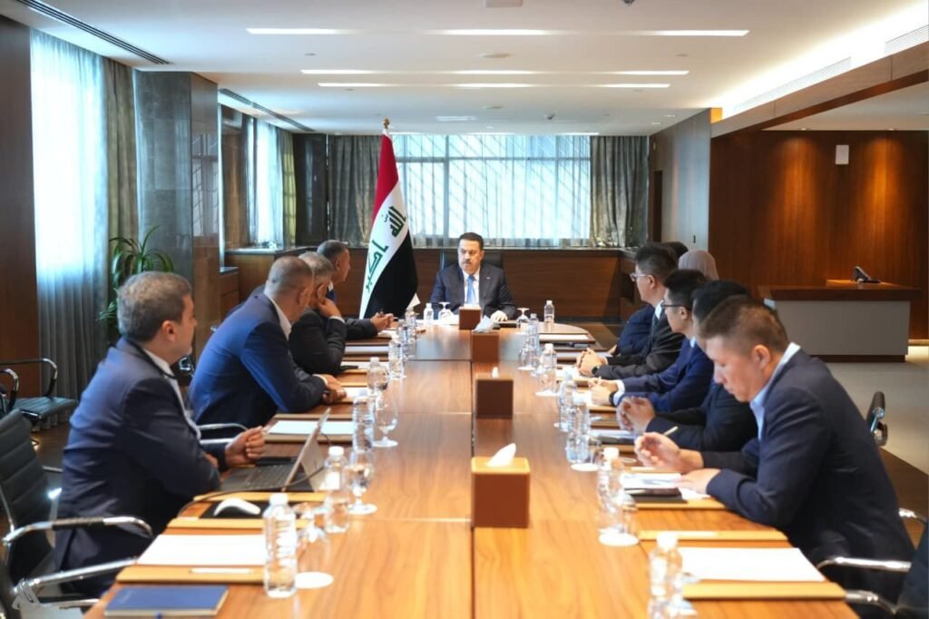 تشديد رئيس الحكومة على تعزيز الجهود لإتمام مشروع تحلية مياه البحر في البصرة