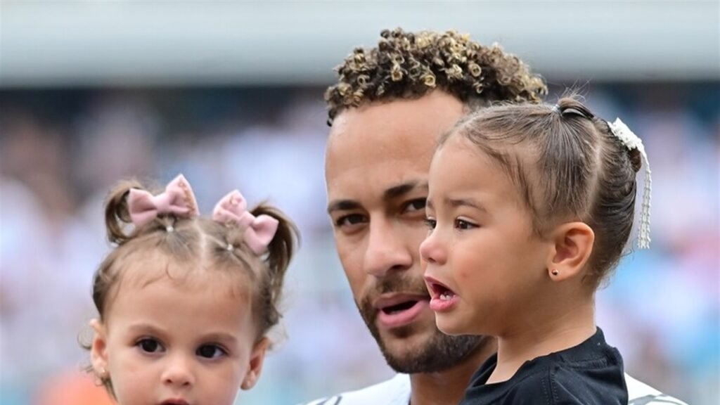 هل يبقى نيمار نجم سانتوس البرازيلي في المستقبل؟