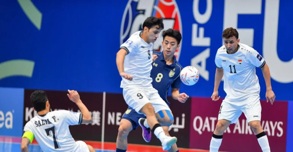 العنوان المعاد صياغته:
منتخب العراق لكرة القدم داخل الصالات يفوز على تايلاند ويلتقي بمنتخب إيران