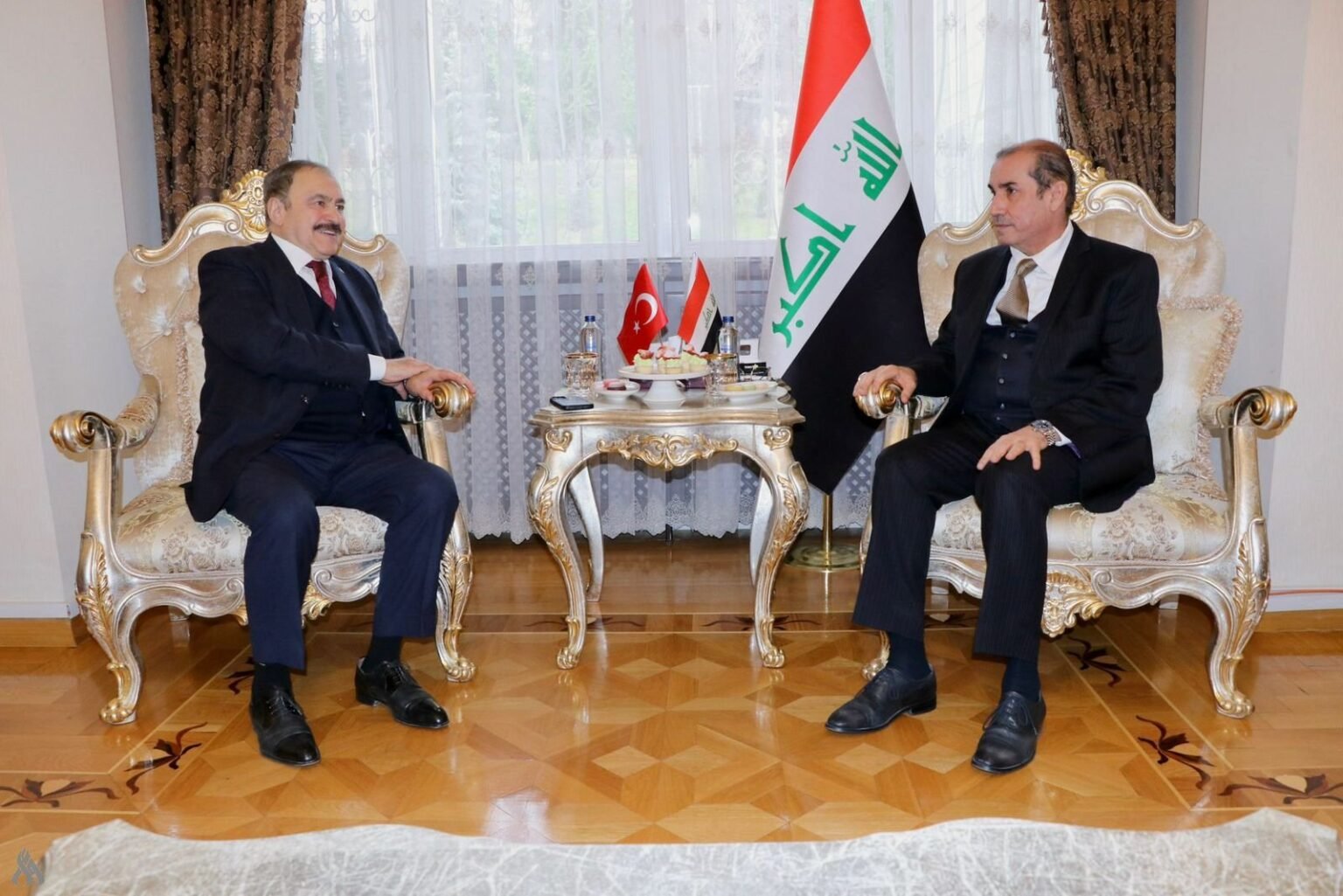 السفير العراقي يشدد على المبعوث التركي أهمية تحويل اتفاقيات المياه إلى إجراءات فعلية