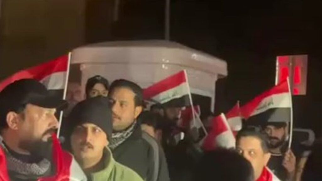 احتجاجات تندد بتغريدة ترامب تنطلق في وسط بغداد