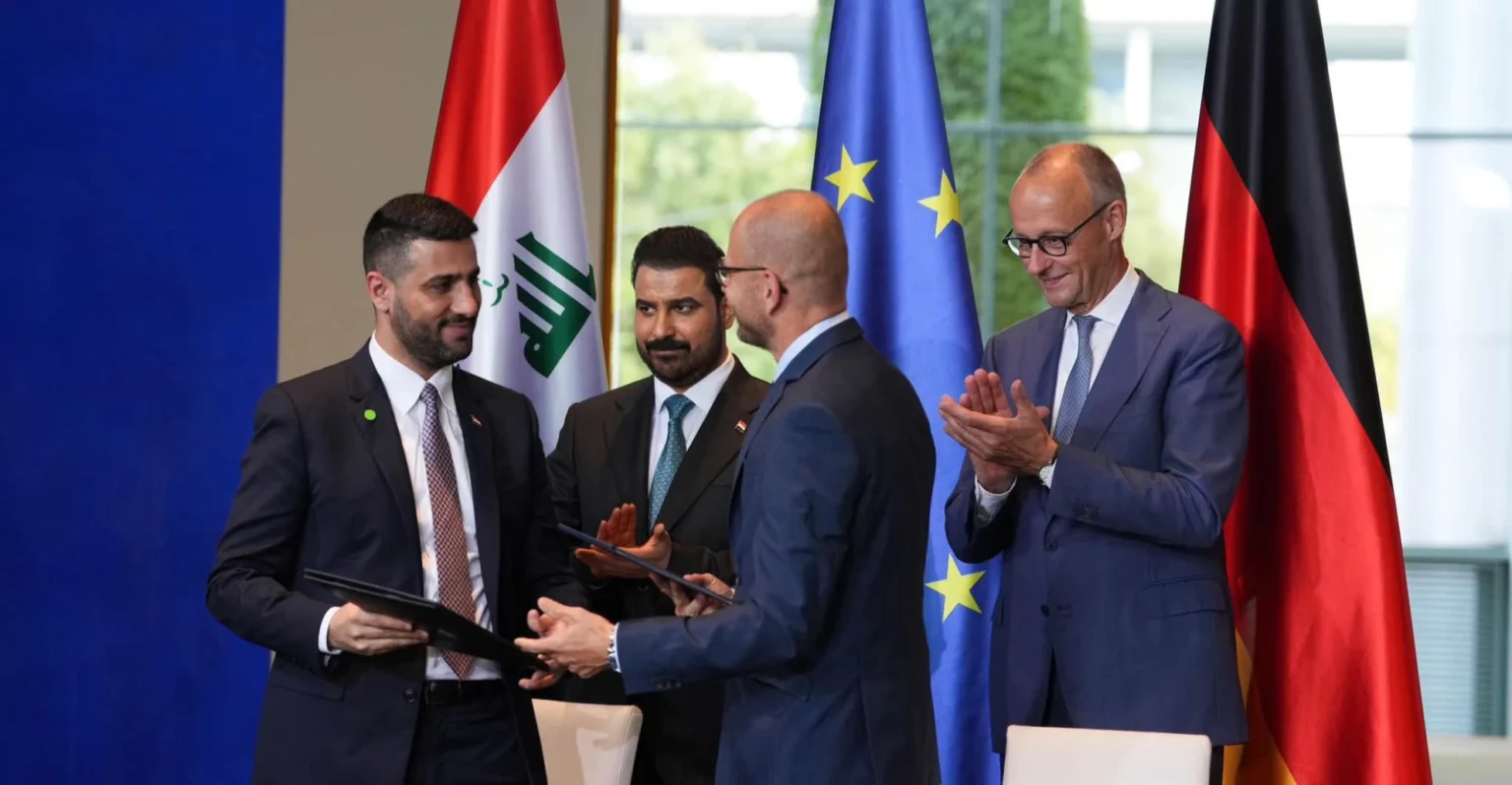 توقيع اتفاق بين وزير الكهرباء العراقي وشركة سيمنس الألمانية في مجال الطاقة